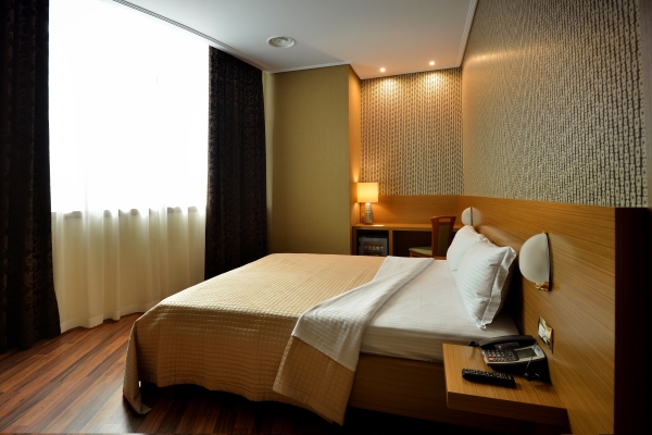 Hotel Austria (Tirana)